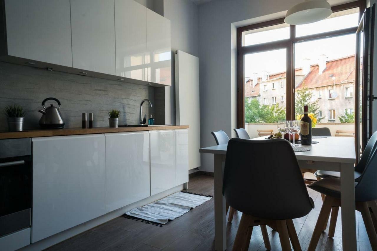 Big - City Center - 70m2 - Nice Design Apartament
